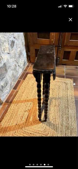 MESA MUY ANTIGUA