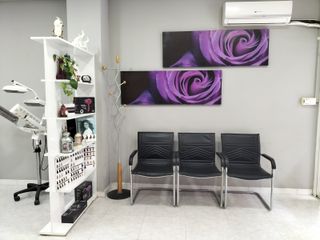 R-7936875  Traspaso Peluquería Sant Boi de Llobreg