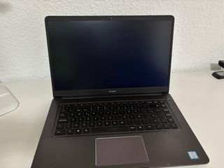 ordenador portatil Huawei matebook D