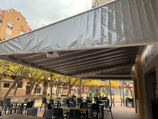 Toldos con Cortavientos