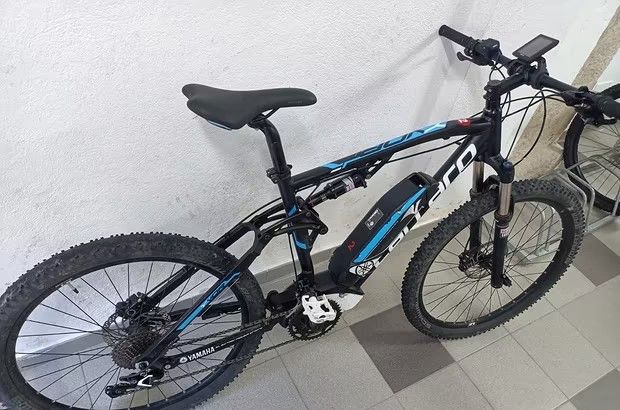 Bici Mountain E-bike Full Pedalata Assistita