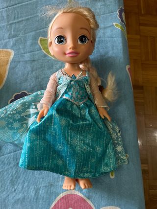Muñeca frozen elsa