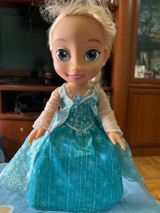 Muñeca frozen elsa