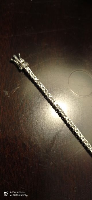 Conjunto de tres piezas de joyería de oro 