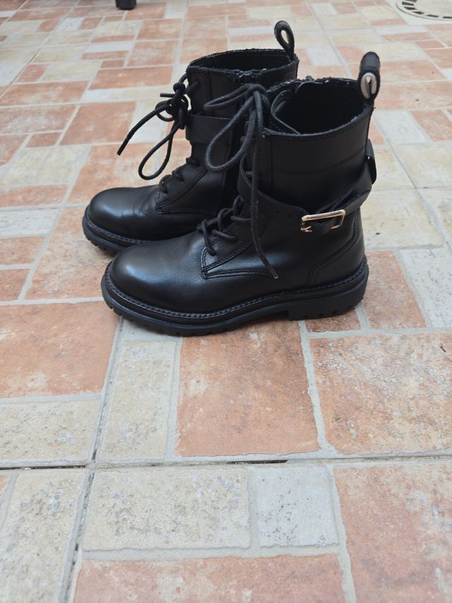 Botas negras niña, zara