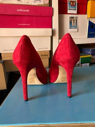 Tacones rojos con plataforma