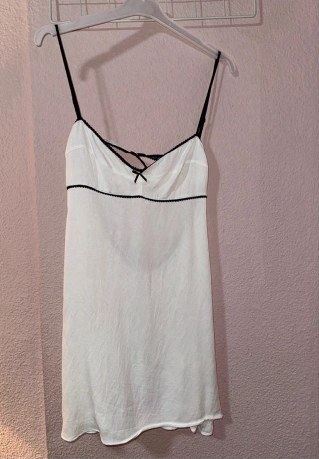 ZARA vestido lencero baby doll. Talla M/L
