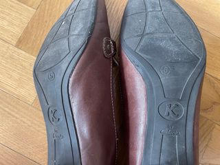 Zapatos tacón bajo Clarks 