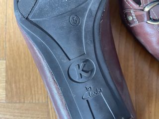 Zapatos tacón bajo Clarks 