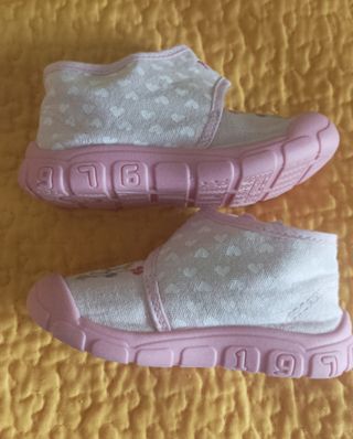 Scarpe/Pantofole Primigi N. 23