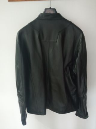 Cazadora cuero negra talla L