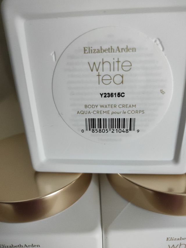 Elizabeth ArdenWhite tea body water