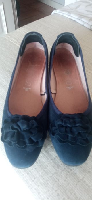 Zapato salón tacón bajo