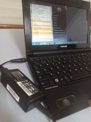 Toshiba Nb520 netbook