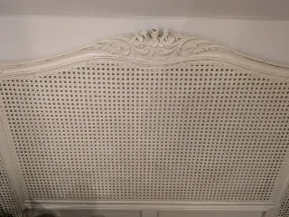 Cabecero rejilla blanco antiguo