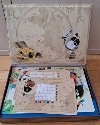 Juego de mesa Hundir la flota. Barcos. Janod