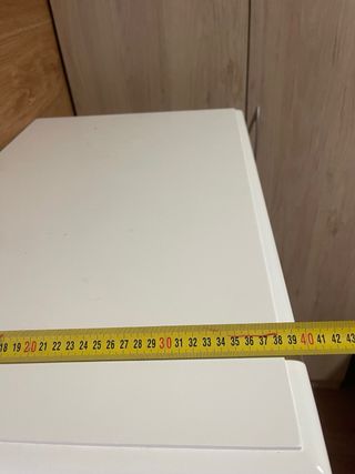 Cajonera blanca de madera