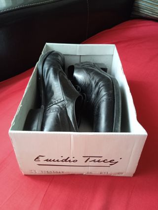 Zapatos Emidio Tucci