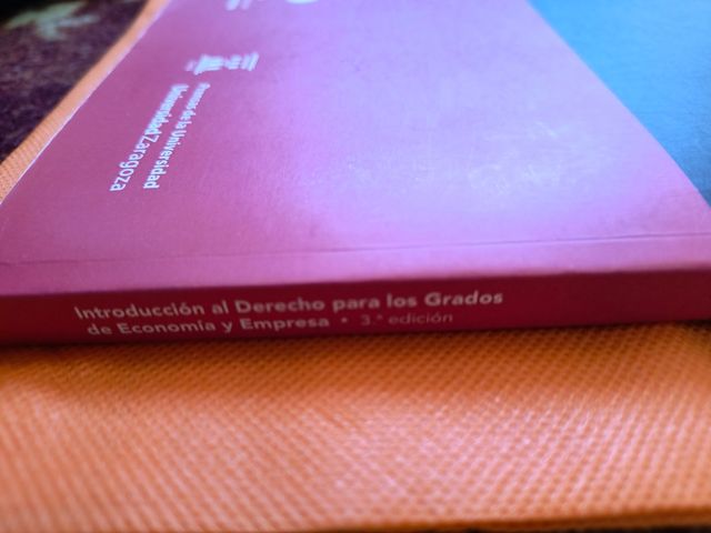 Introducción al derecho para los grados.