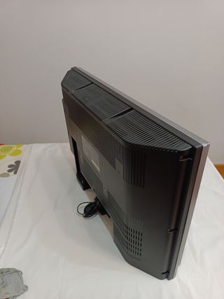 Televisión de 27" sé escuchan ofertas