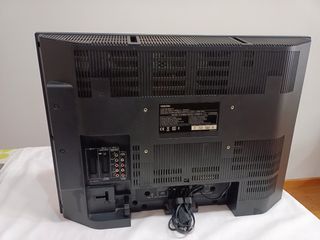 Televisión de 27" sé escuchan ofertas