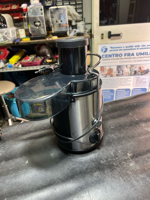 centrifuga estrattore di succo