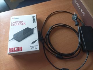 Portátil Asus X551