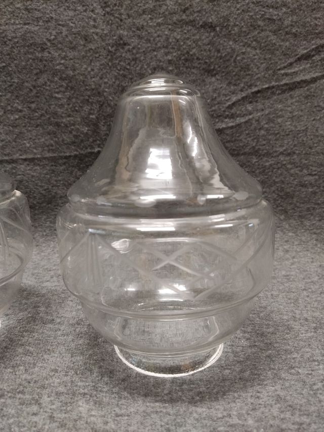 Lote 2 antiguas tulipas de cristal