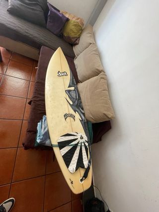 Tabla surf Lost 6,1    25L