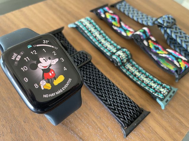 Apple Watch 2023 44mm GPS alum. +acces. casi nuevo