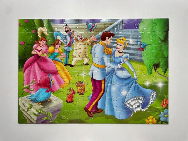Puzzle Disney " Cenicienta"( 80 piezas)