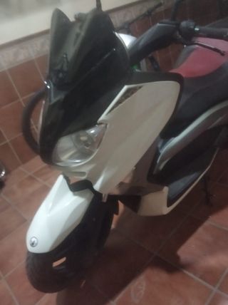 Motocicleta X-Max 250yamaha 