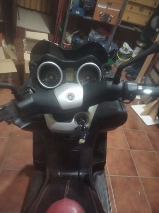 Motocicleta X-Max 250yamaha 