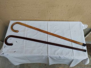 Coppia 2 bastoni vintage da passeggio in legno