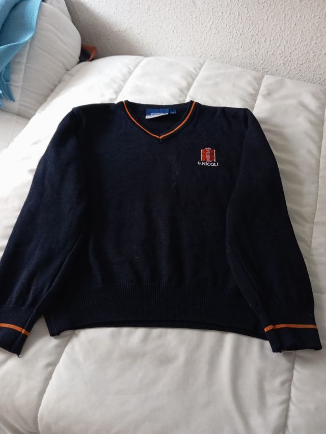Vendo sudadera colegio G.NICOLI