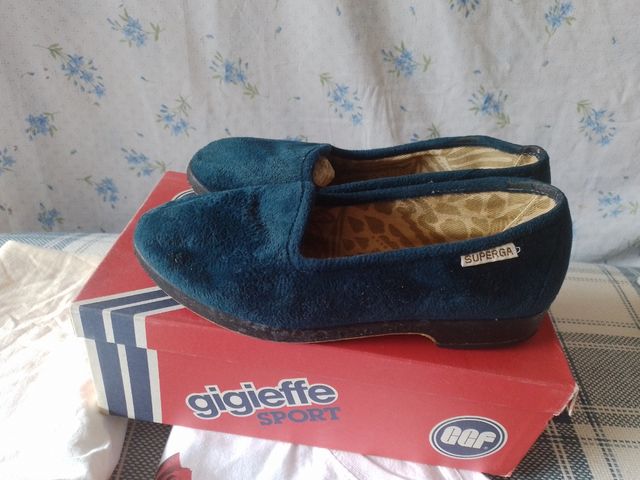 Pantofole chiuse Superga da donna
