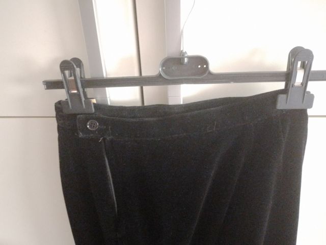 Gonna in velluto di seta nero