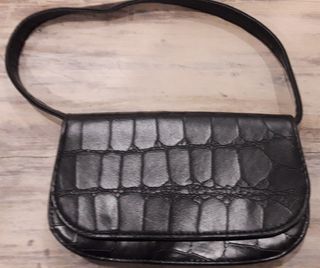 BOLSO CARTERA POLIPIEL NEGRA