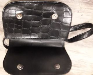 BOLSO CARTERA POLIPIEL NEGRA