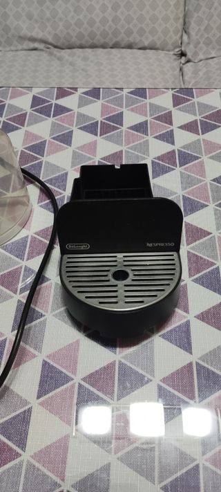 Cafetera Nespresso Delonghi