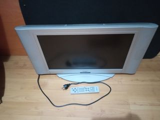 television plana de 26 pulgadas color inox