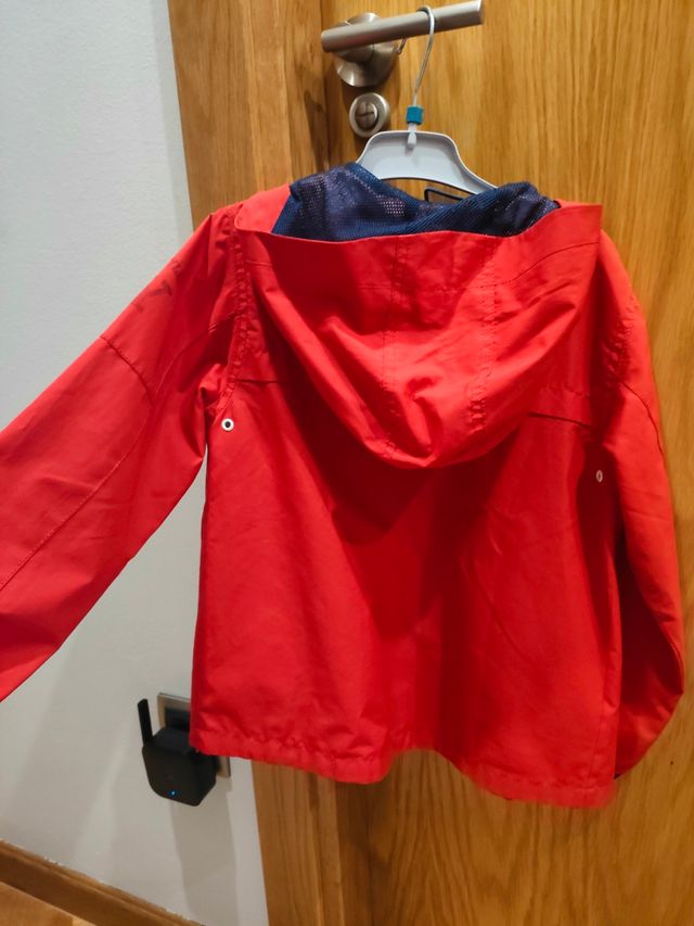 Chubasquero talla 5-6 años