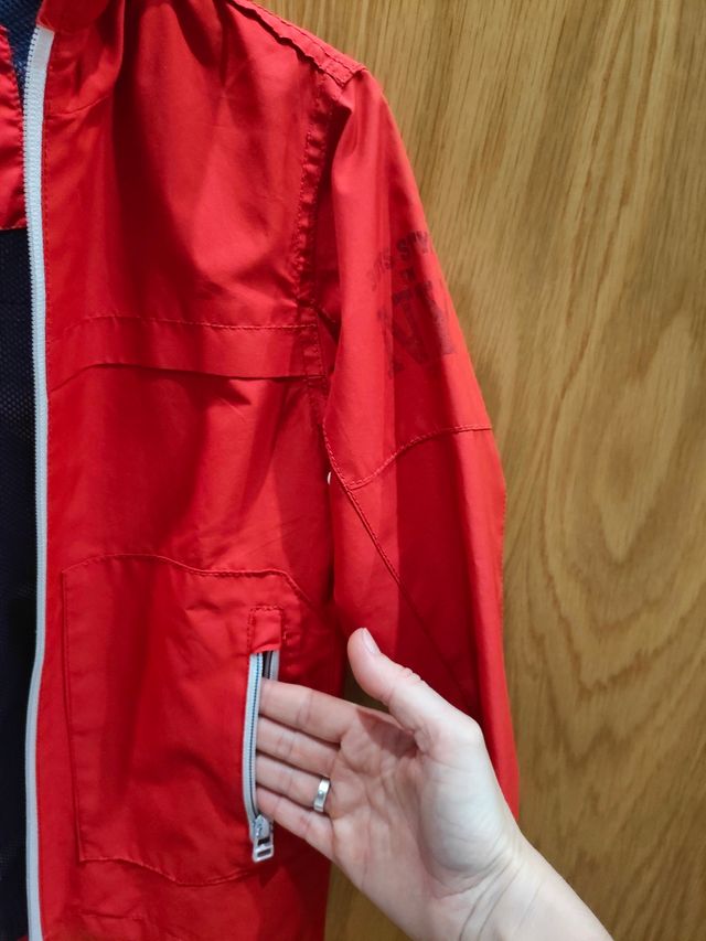 Chubasquero talla 5-6 años