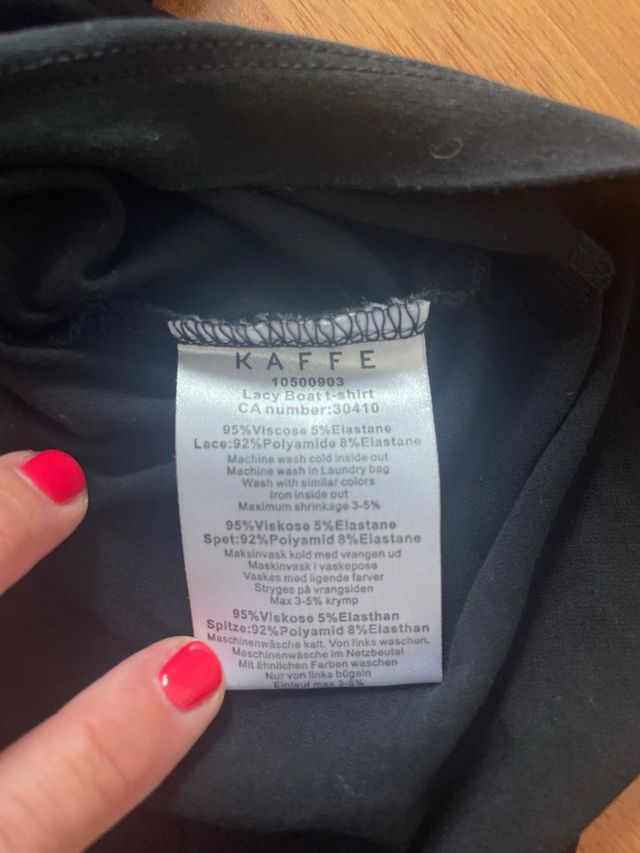 Camiseta mangas encaje nueva Kaffe XS