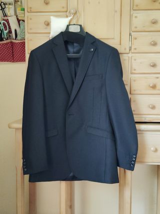 Americana hombre muy nueva poco uso