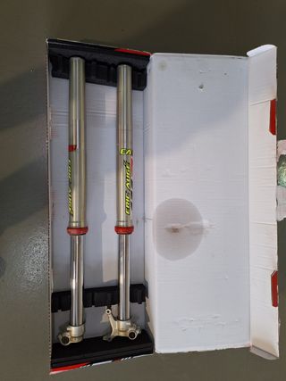 Horquilla cartucho cerrado WP