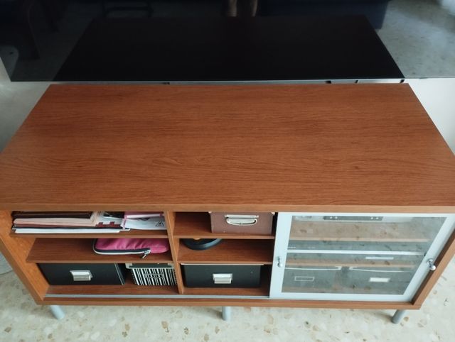 Mueble con almacenaje