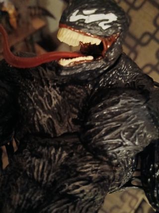 FIGURA DC MARVEL JOKER BATMAN VENOM .