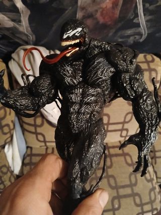 FIGURA DC MARVEL JOKER BATMAN VENOM .