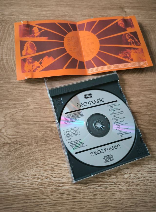 DEEP PURPLE MADE IN JAPAN.